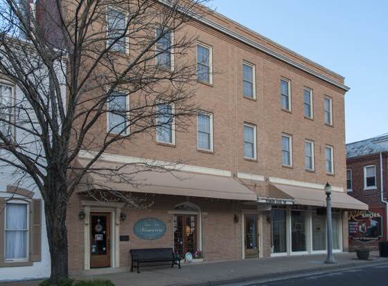 Hermann House Inn allows check-in for 18 year-old guests