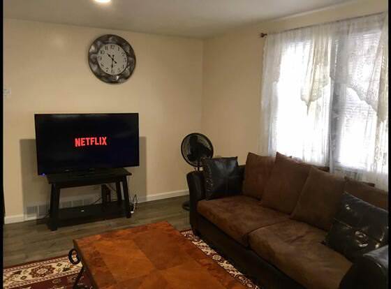 Cozy Place allows check-in for 18 year-old guests