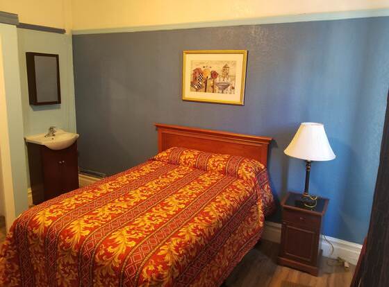 Page Hotel allows check-in for 18 year-old guests