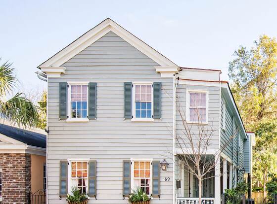 69 Spring Street allows check-in for 18 year-old guests