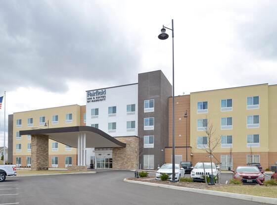 Fairfield Inn & Suites by Marriott Columbus Grove City allows check-in for 18 year-old guests