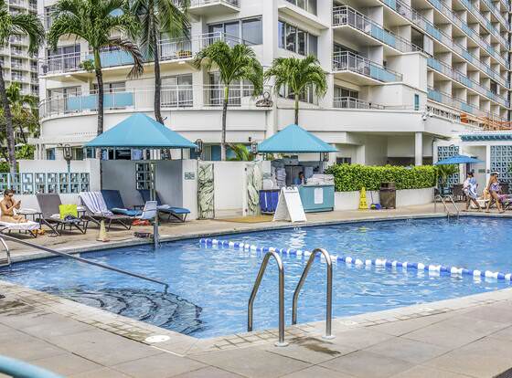 Ilikai by Luana Hawaii Vacation Rentals allows check-in for 18 year-old guests