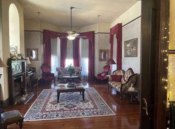 Grand Gables Inn Bed & Breakfast allows check-in for 18 year-old guests