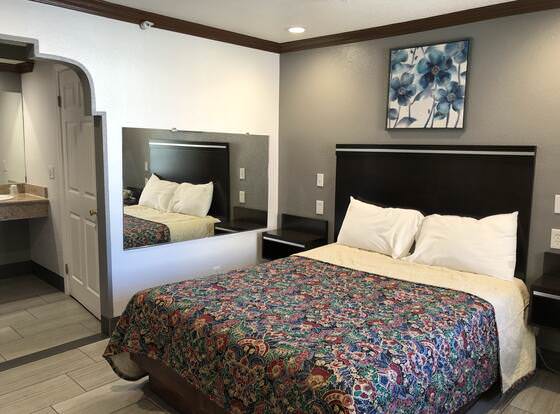 Starlight Inn Valley Blvd allows check-in for 18 year-old guests