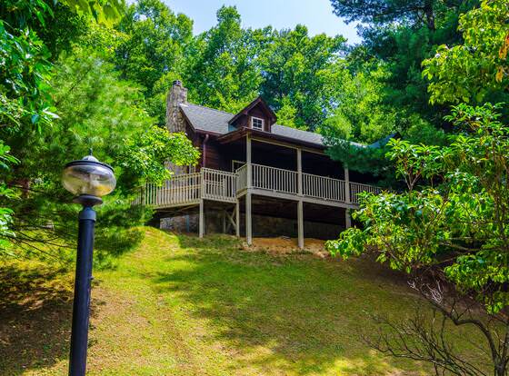 Highland Hills Motel and Cabins – A Master Hosts Resort allows check-in for 18 year-old guests