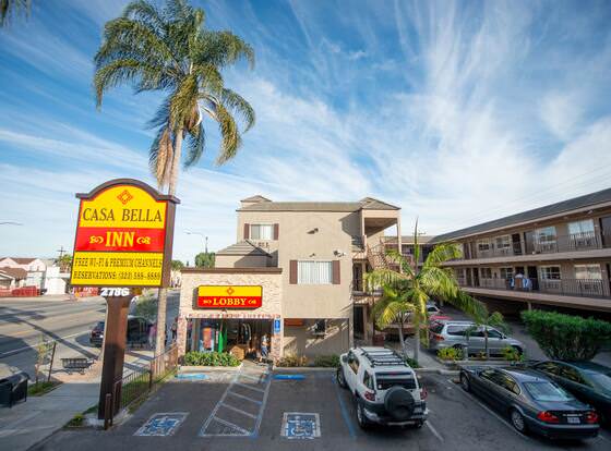 Casa Bella Inn - Huntington Park allows check-in for 18 year-old guests