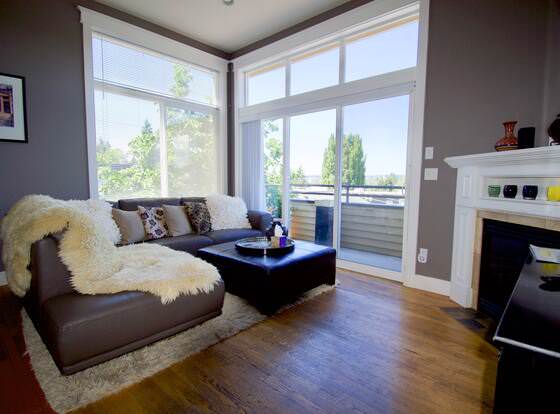 Comfort and Grace on Queen Anne Hill allows check-in for 18 year-old guests