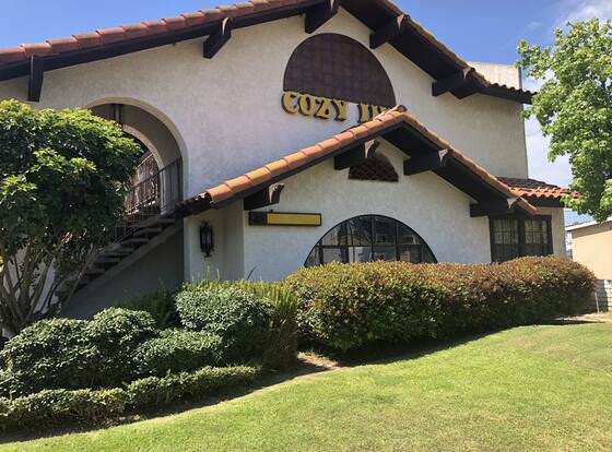 Cozy Inn allows check-in for 18 year-old guests