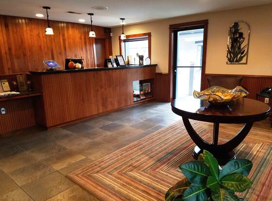 Redwood Hyperion Suites allows check-in for 18 year-old guests