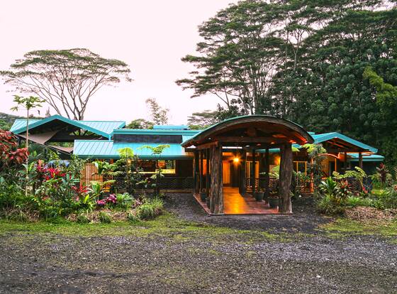 Hawaiian Sanctuary allows check-in for 18 year-old guests