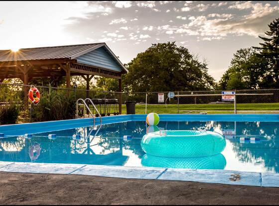 Marina Inn & Event Center allows check-in for 18 year-old guests