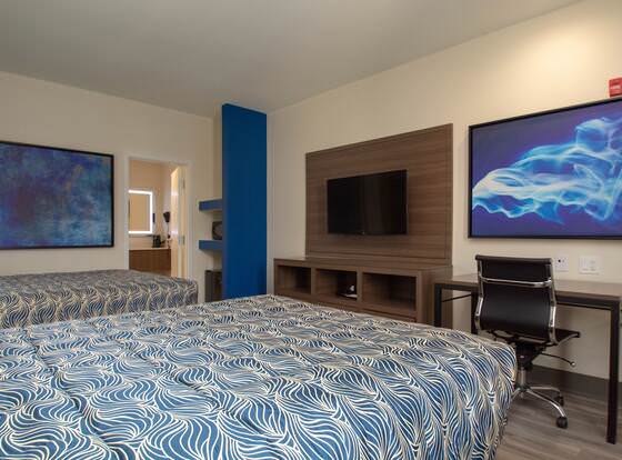 Palace Inn allows check-in for 18 year-old guests