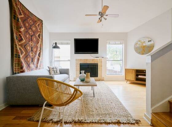 Sonder Bouldin Creek allows check-in for 18 year-old guests