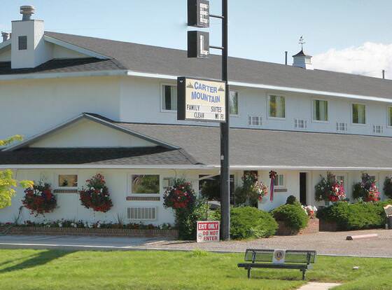 Carter Mountain Motel allows check-in for 18 year-old guests