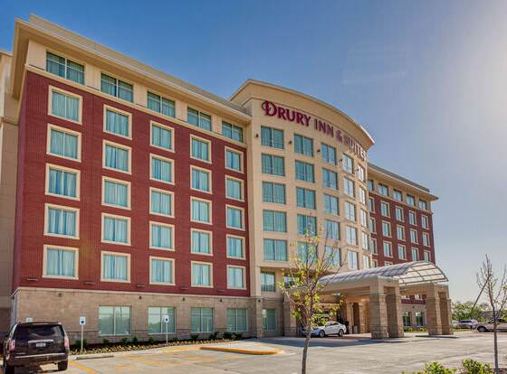 Drury Inn & Suites Iowa City Coralville allows check-in for 18 year-old guests