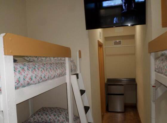 Hoosville Hostel allows check-in for 18 year-old guests