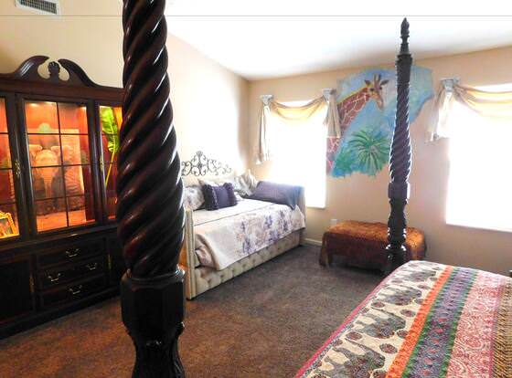 Evonne's Sharing House allows check-in for 18 year-old guests