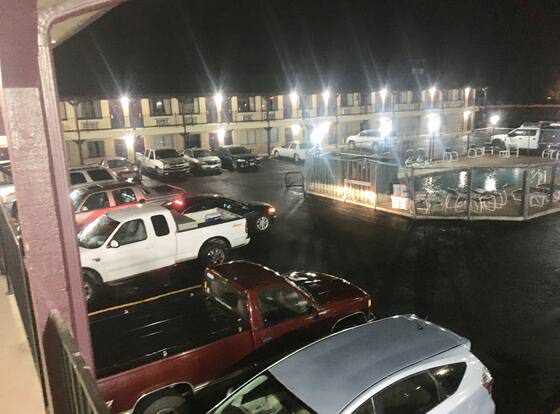 Inn At Mexia allows check-in for 18 year-old guests