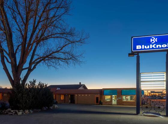 BluKnoll allows check-in for 18 year-old guests