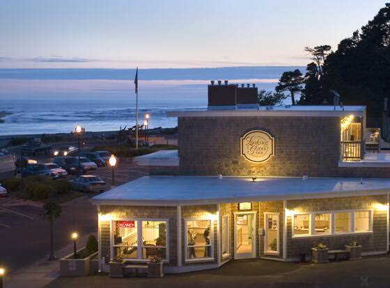 Looking Glass Inn allows check-in for 18 year-old guests