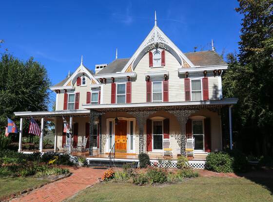 River House Inn Bed & Breakfast allows check-in for 18 year-old guests