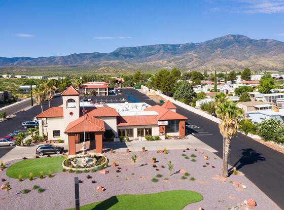 Lux Verde Hotel allows check-in for 18 year-old guests